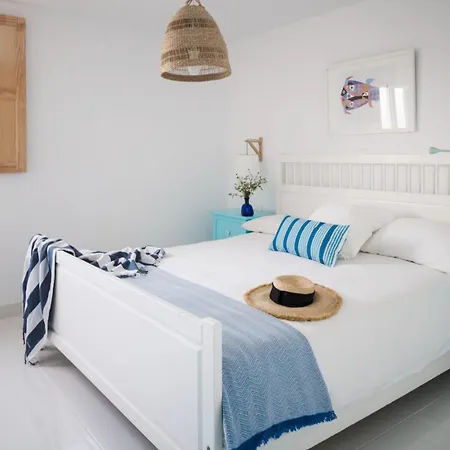 Apartment Casa Charcon Bajo, En Primera Linea De Mar - Lanzarote